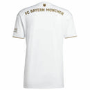 Camisa Bayern de Munique Away 22/23 Torcedor Masculina - Branco e Dourado