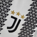 Camisa Juventus Home 22/23 Torcedor Feminina - Branco e Preto